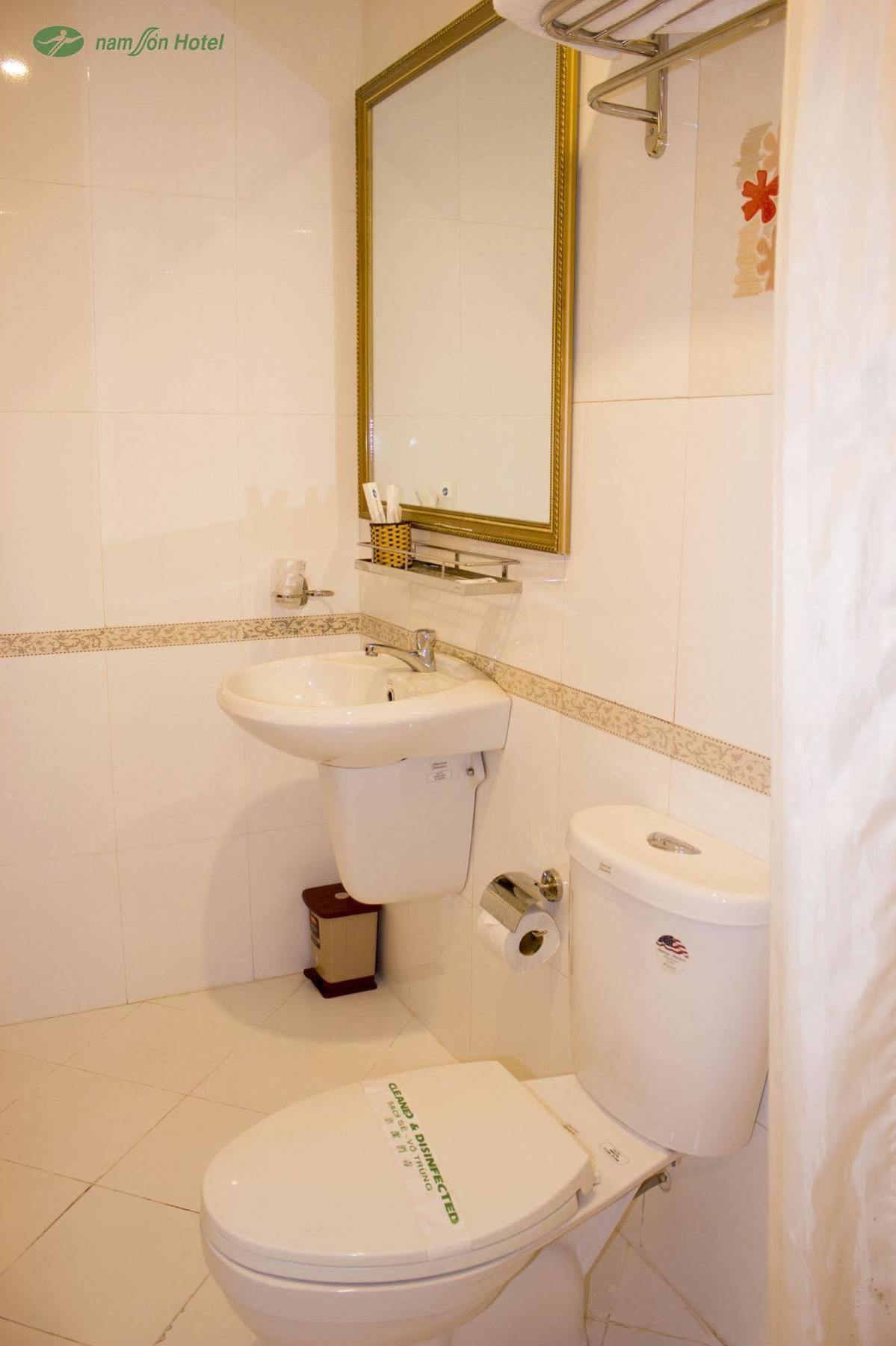 Nam Son Hotel Хошимин Екстериор снимка