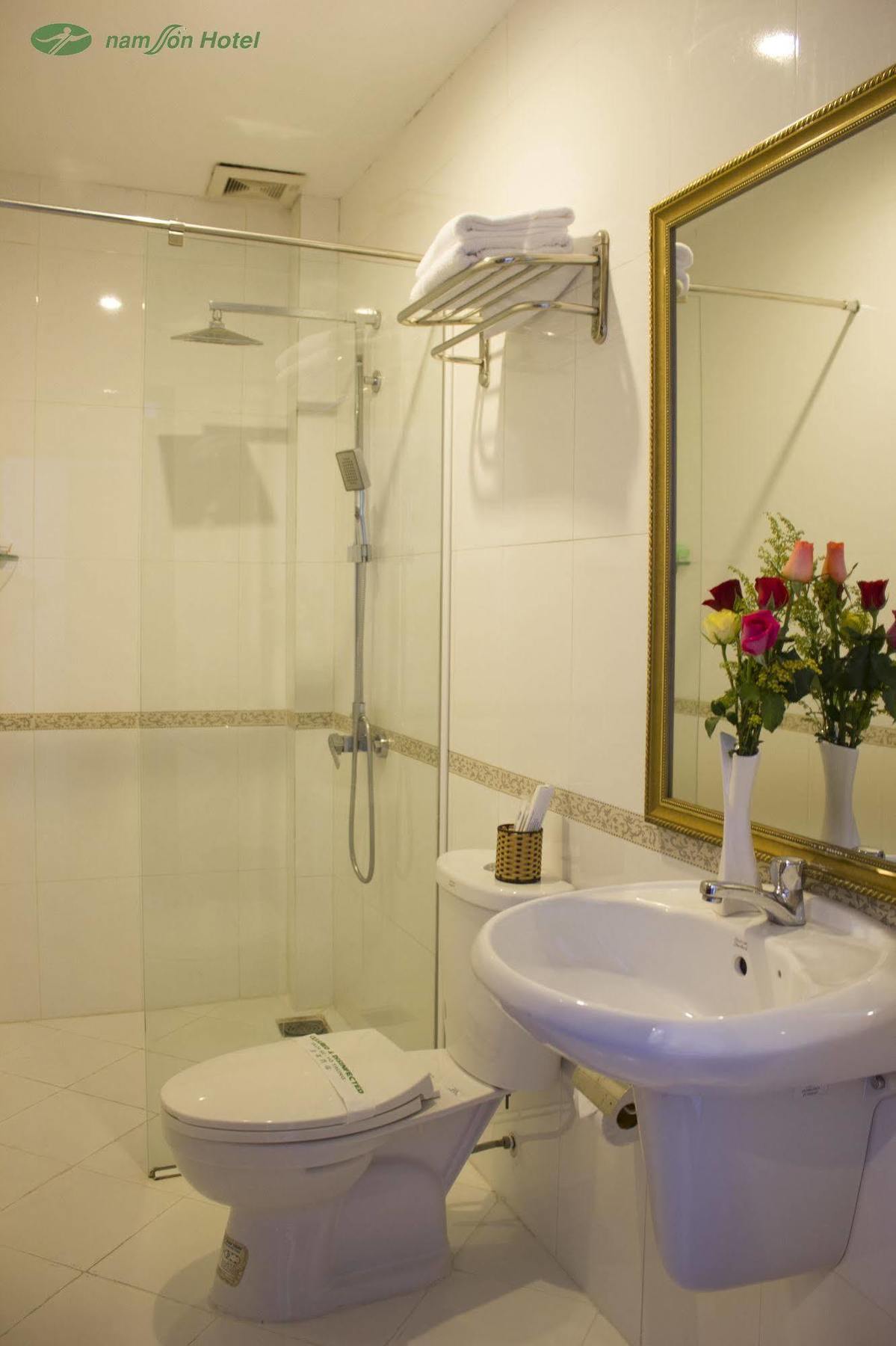 Nam Son Hotel Хошимин Екстериор снимка