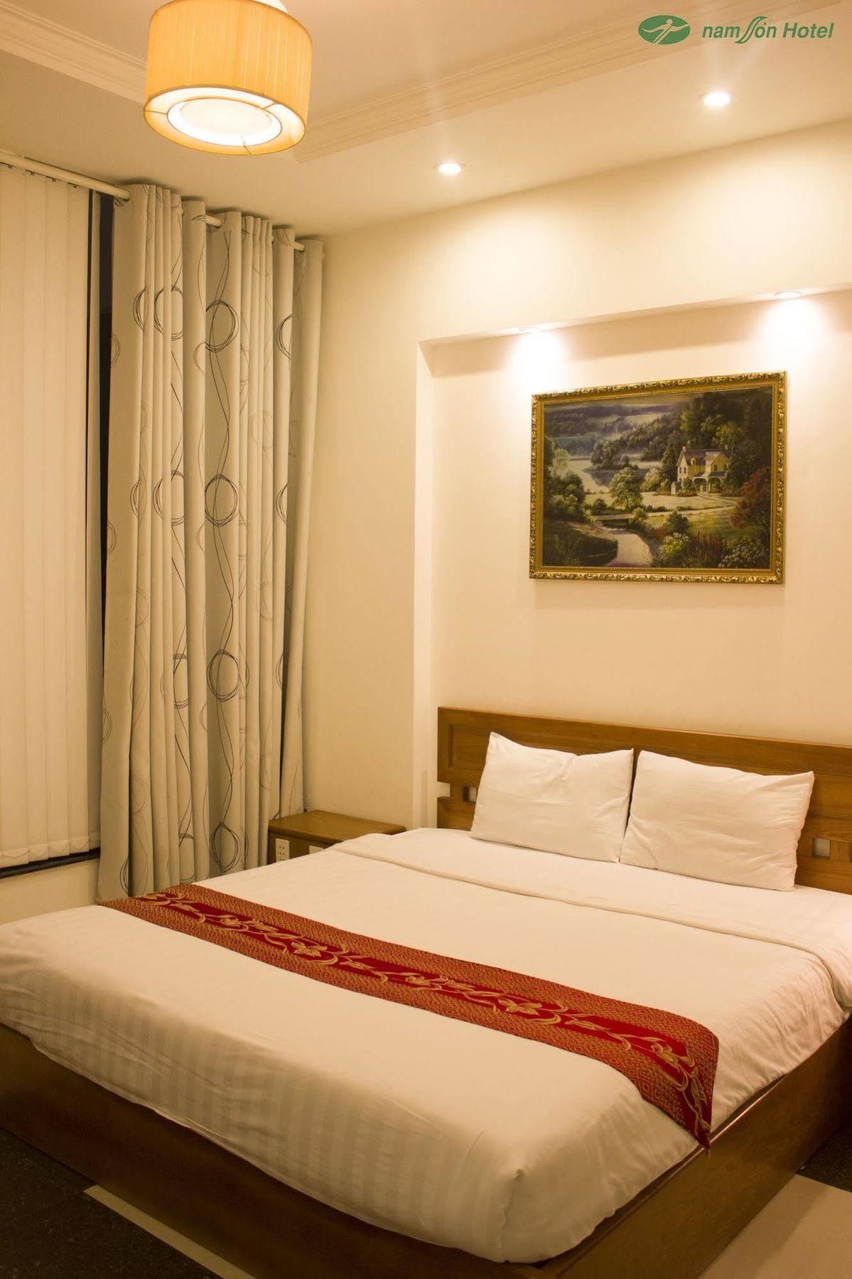 Nam Son Hotel Хошимин Екстериор снимка