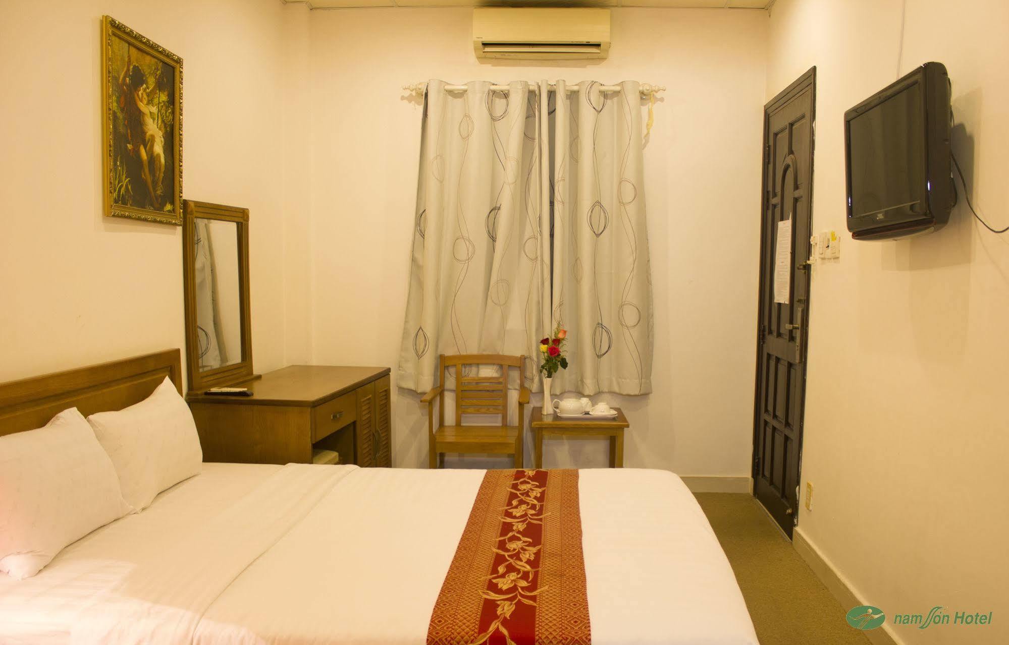 Nam Son Hotel Хошимин Екстериор снимка