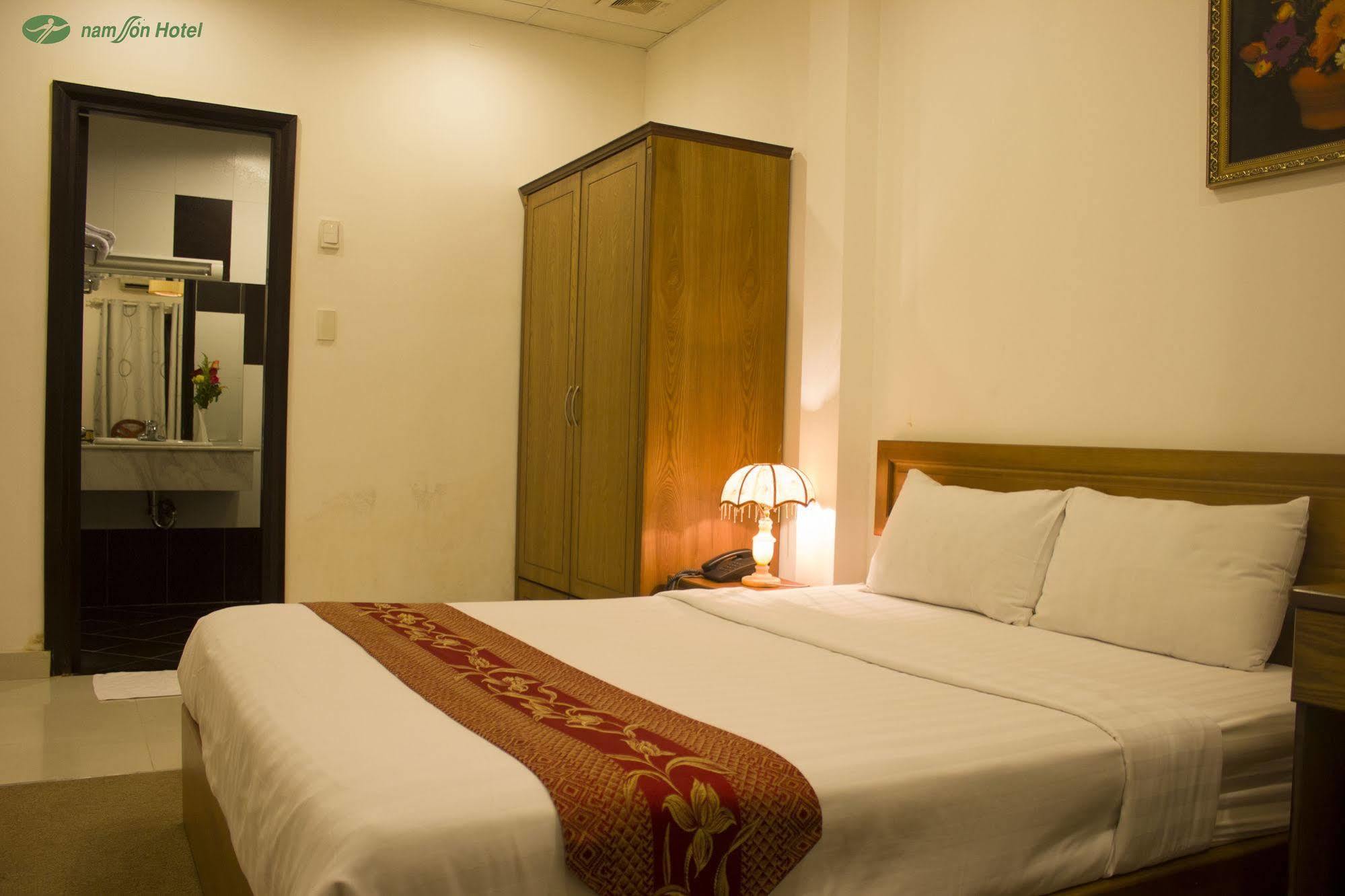 Nam Son Hotel Хошимин Екстериор снимка