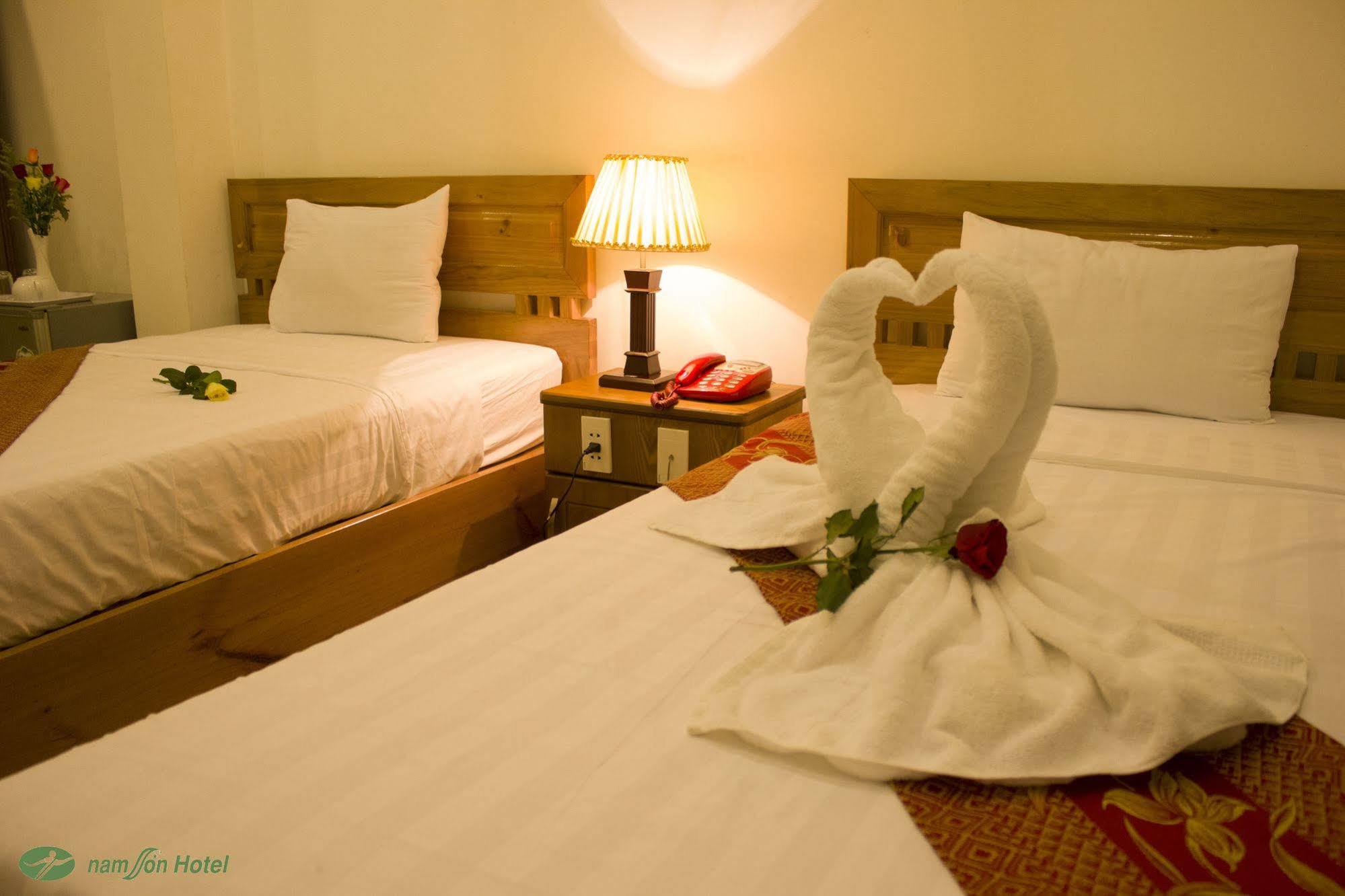 Nam Son Hotel Хошимин Екстериор снимка