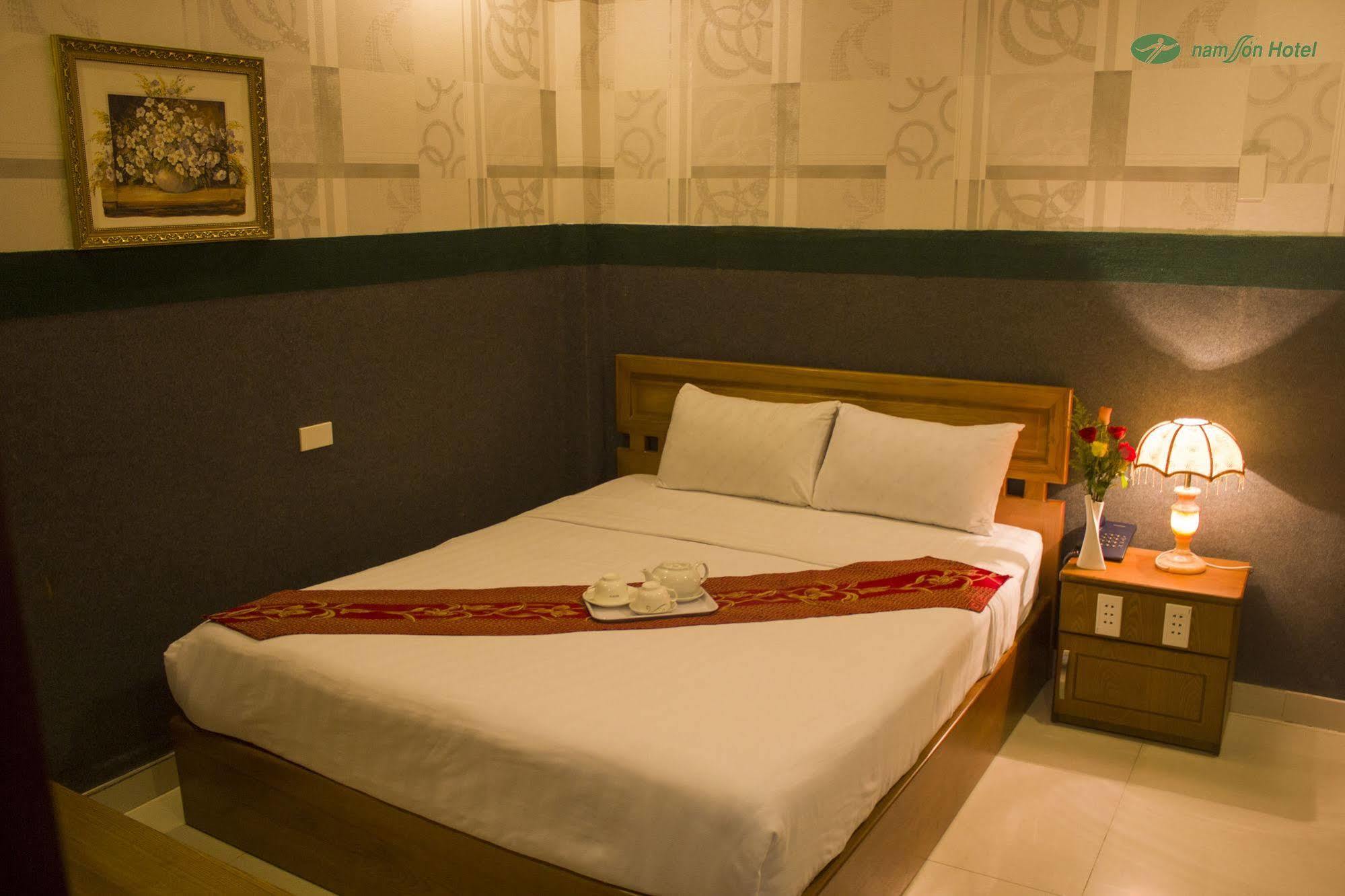 Nam Son Hotel Хошимин Екстериор снимка