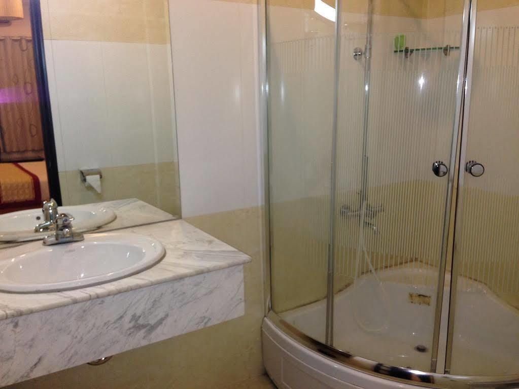 Nam Son Hotel Хошимин Екстериор снимка